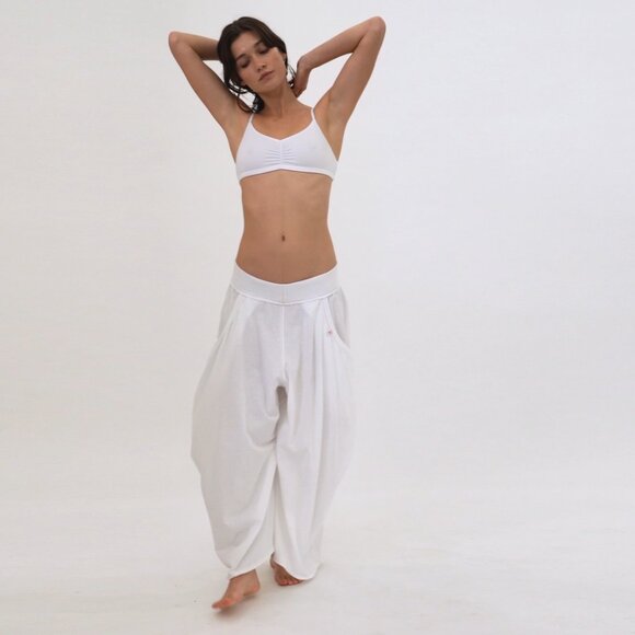 FP Beach Summer Slumber Pants Womens Medium Low-Rise Wide Leg Elastic Hem‎ NWOT - Picture 1 of 7